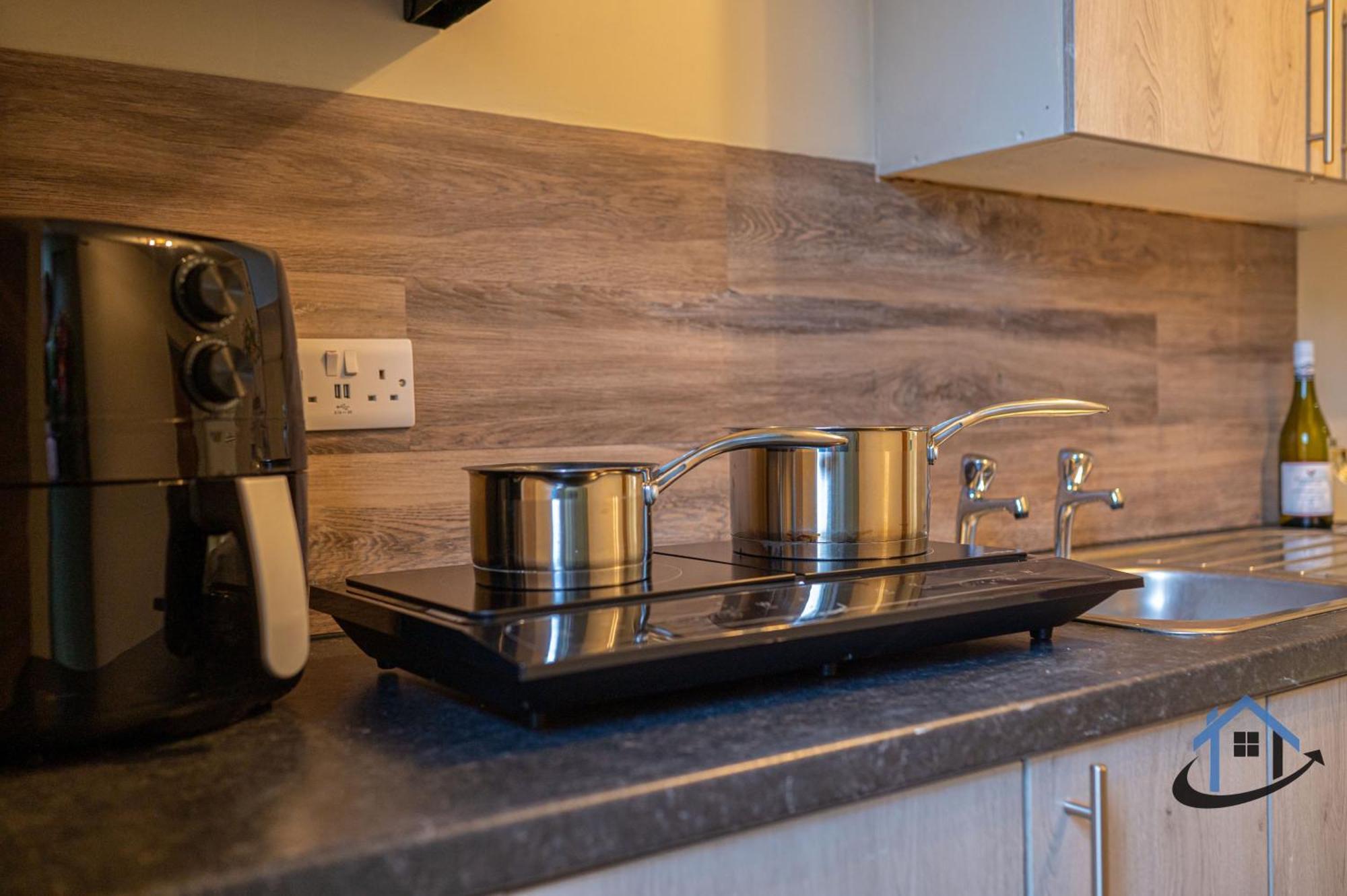 Stanwick Studio, Cosy Country Studio, Sleeps 4, Parking, Wifi 外观 照片