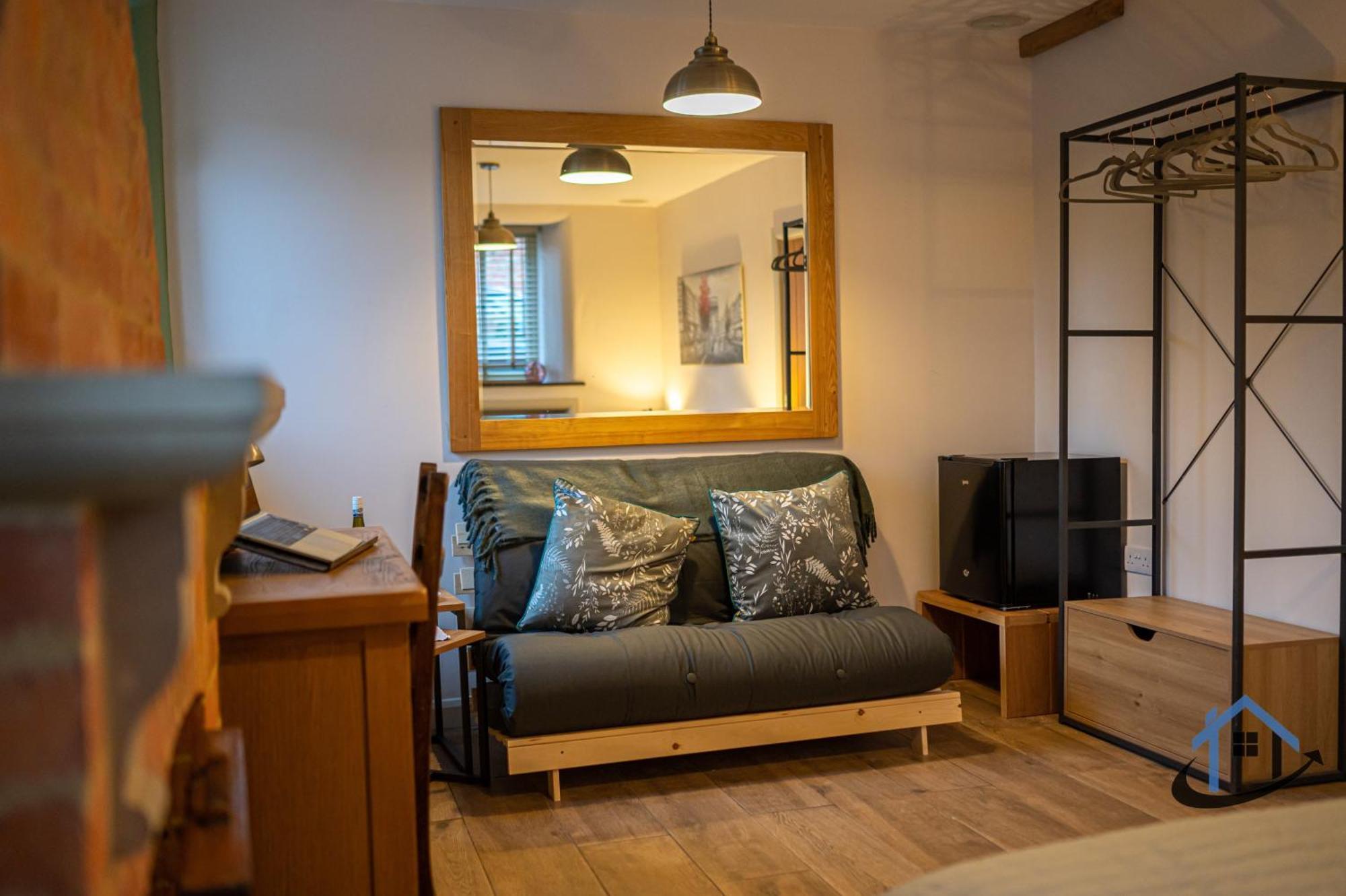Stanwick Studio, Cosy Country Studio, Sleeps 4, Parking, Wifi 外观 照片